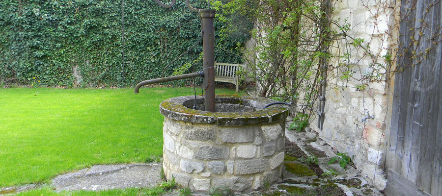 Alter Brunnen